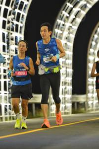 BIB: 45361, 430
                            <button type="button" onclick="openModal(20192628)" class="btn btn-primary btn-sm float-right btn-popup" data-toggle="modal" data-target=".modal-high-quality">
                        <i class="fas fa-shopping-cart"></i> Add to Cart
                    </button>
                                            <button type="button" onclick="isThisMe(20192628, true)" class="btn btn-success btn-sm float-right btn-popup btn-isme hidden" data-toggle="tooltip" data-placement="bottom" title="นี่คือรูปของคุณใช่ไหม คลิกที่นี่เพื่อเอาเข้าอัลบั้ม">
                        <i class="fas fa-plus"></i> Add to album
                    </button>
                    <button type="button" onclick="isThisMe(20192628, false)" class="btn btn-warning btn-sm float-right btn-popup btn-isnotme hidden">
                        <i class="fas fa-ban"></i> Remove from album
                    </button>